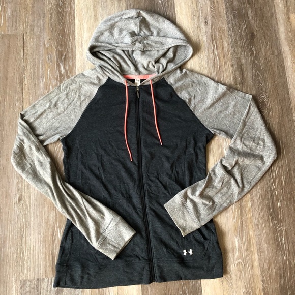 UNDER ARMOUR zip up